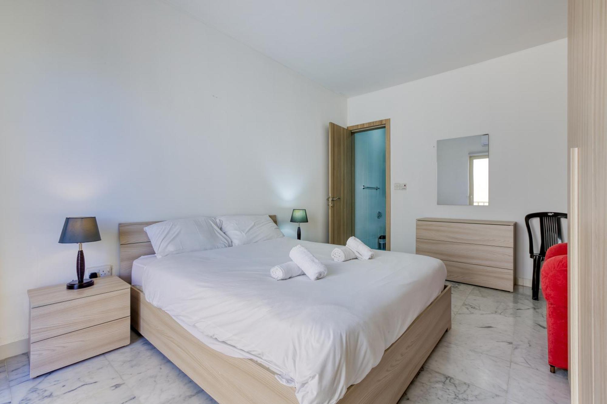 Seafront Sliema Apartment With Balcony & Sea Views By Jl المظهر الخارجي الصورة